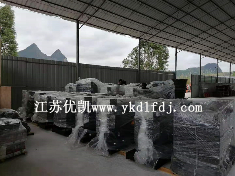 2020年12月3日，12臺(tái)上柴發(fā)電機(jī)組一批交付某項(xiàng)目工程使用