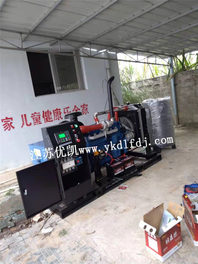 2020年12月23日，12臺150KW濰柴發(fā)電機組交付廣西衛(wèi)生院使用