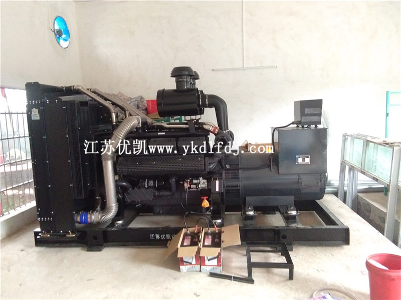 2021年5月17日，600KW上柴發(fā)電機(jī)組交付廣西欽州某養(yǎng)豬場(chǎng)使用