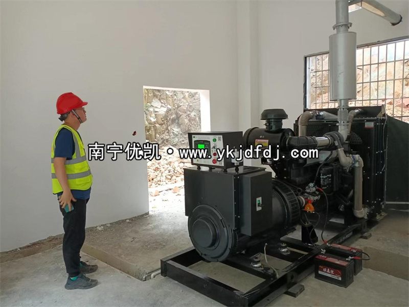 2022年5月6日，250KW上柴發(fā)電機(jī)組交付廣西某建筑工程隊(duì)使用