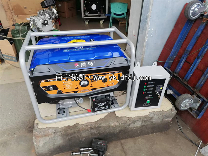 2022年7月12日，8KW汽油發(fā)電機(jī)組帶ATS柜發(fā)貨河池金城江