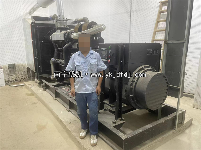 2022年8月23日，800KW上柴發(fā)電機(jī)組含機(jī)房降噪工程江西某單位安裝調(diào)試完畢
