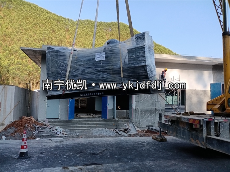 2022年12月15日，120kw-500kw上柴發(fā)電機組某高速公路安裝現(xiàn)場