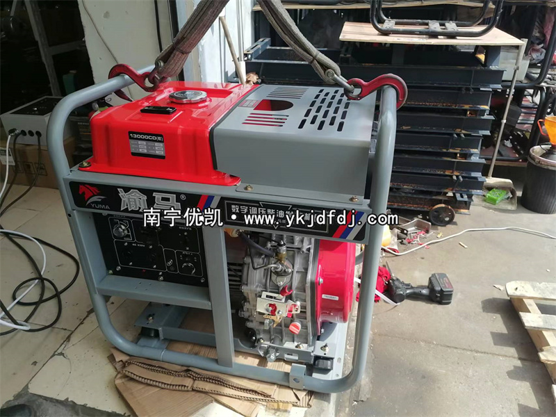 2023年8月10日，10kw柴油發(fā)電機(jī)組加裝ATS柜裝車發(fā)貨