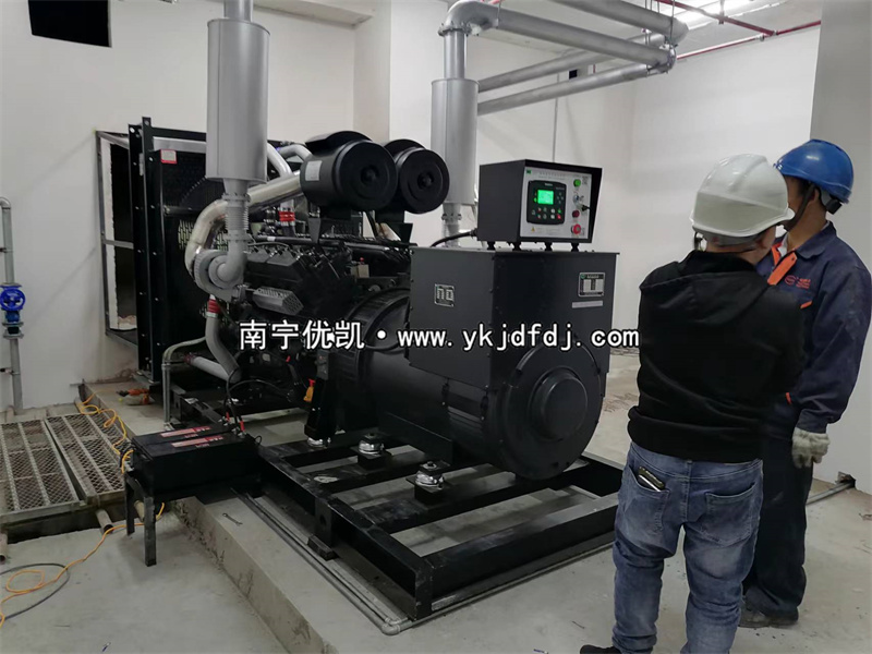 2023年11月17日，河池宜州項目550kw凱普柴油發(fā)電機組安裝調試