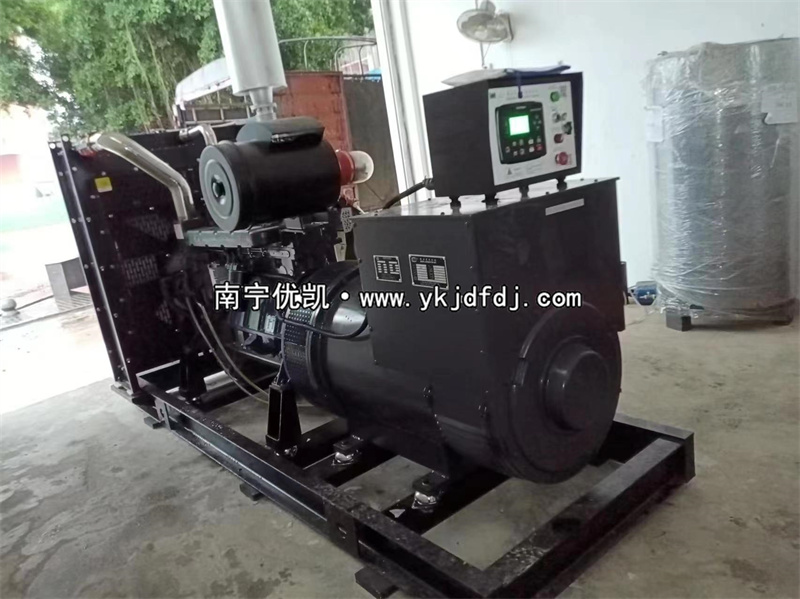 2024年3月14日，學校項目400kw凱普柴油發(fā)電機組安裝調試并通過驗收