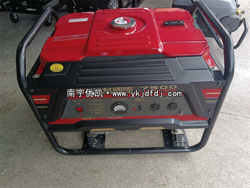 2024年9月12日，客戶(hù)到店自提6.5KW汽油發(fā)電機(jī)組