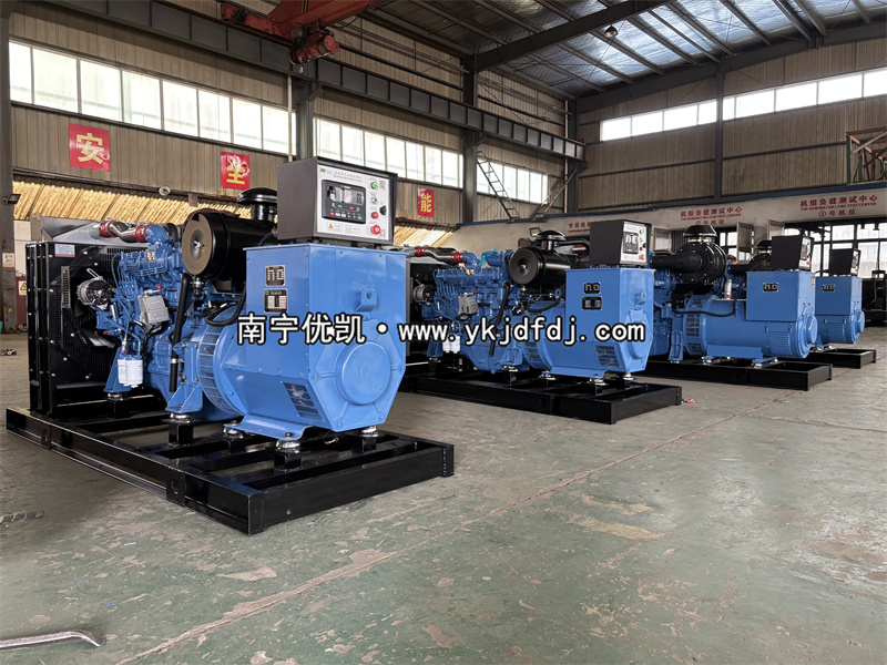 2025年6月3日，厄爾多瓜項(xiàng)目出口4臺柴油發(fā)電機(jī)組裝車發(fā)貨義烏港口